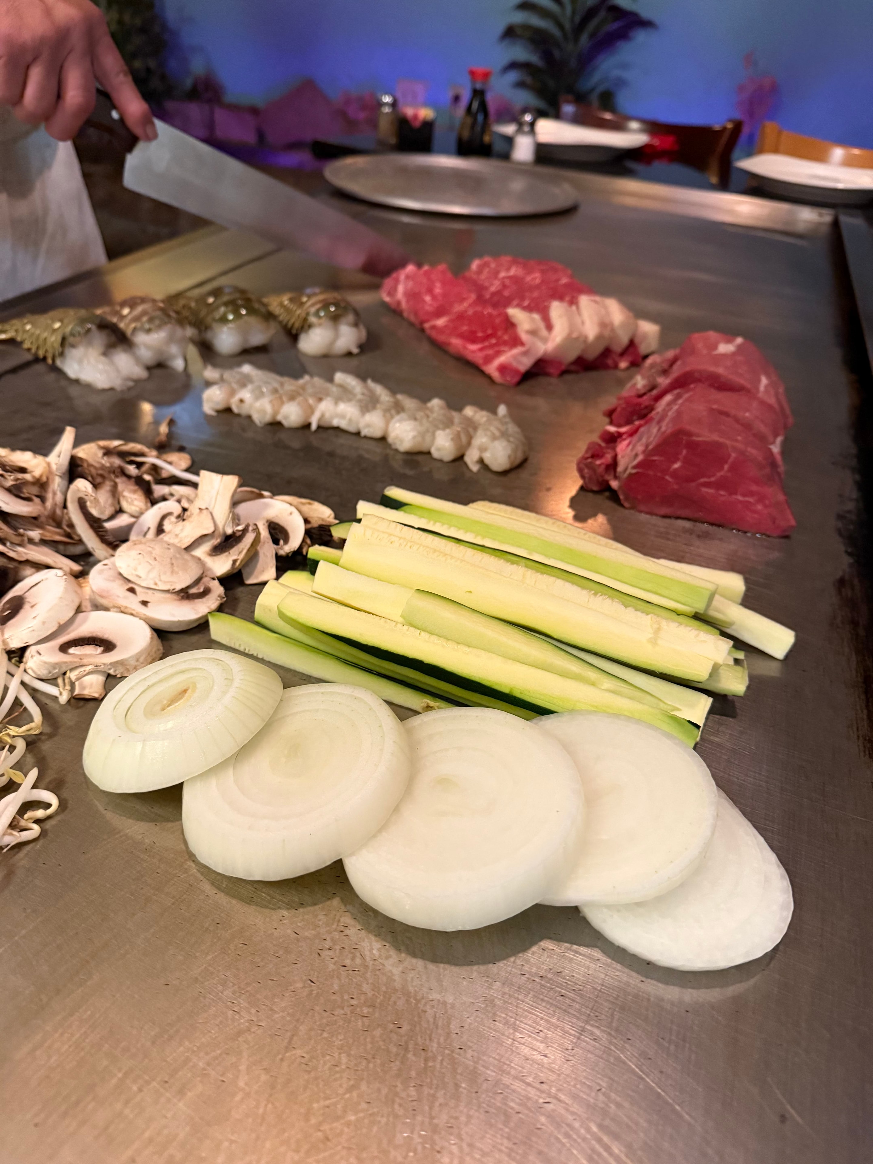Hibachi chef cooking at Shogun Steak House of Japan